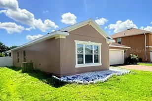 2365 Barton Bay Ct, Kissimmee, FL 34758 - Photo 2