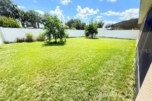 2365 Barton Bay Ct, Kissimmee, FL 34758 - Photo 8