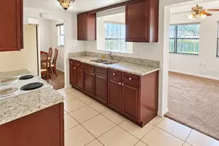 4068 Castlegate Dr, Orlando, FL 32839 - Photo 8