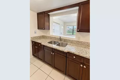 4068 Castlegate Drive, Orlando, FL 32839 - Photo 10