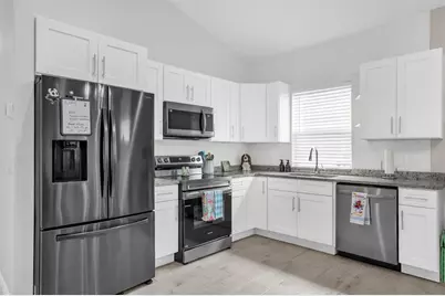 430 W Walts Avenue, Deland, FL 32720 - Photo 12