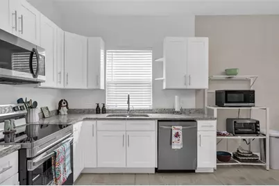 430 W Walts Avenue, Deland, FL 32720 - Photo 10