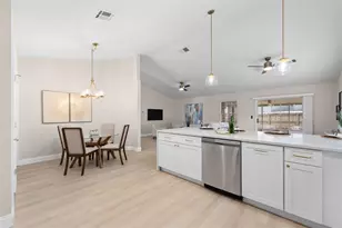 6572 Abercrombie Ct, Orlando, FL 32835 - Photo 10