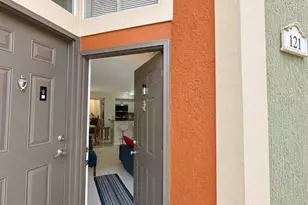 429 Fountainhead Cir, Kissimmee, FL 34741 - Photo 2