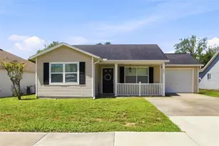 863 Wisteria Pl, Tavares, FL 32778 - Photo 1