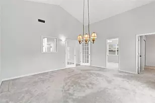 863 Wisteria Pl, Tavares, FL 32778 - Photo 14