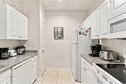 860 N Orange Avenue #239, Orlando, FL 32801 - Photo 14