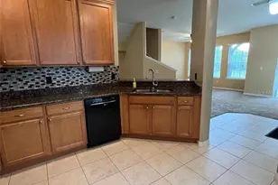 562 Climbing Ivy Ct, Apopka, FL 32712 - Photo 6