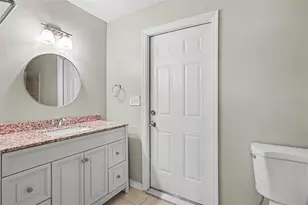 1909 Shannonwood Ct, Brandon, FL 33510 - Photo 16