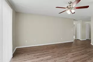 1921 Manatee Dr, Kissimmee, FL 34759 - Photo 12