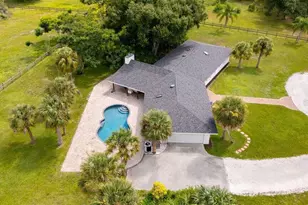 5240 Myakka Valley Trail, Sarasota, FL 34241 - Photo 38