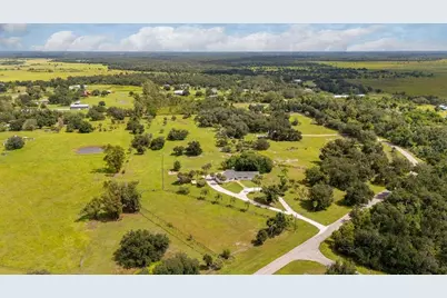 5240 Myakka Valley Trail, Sarasota, FL 34241 - Photo 4