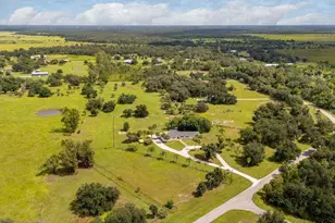 5240 Myakka Valley Trail, Sarasota, FL 34241 - Photo 4