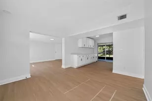 1606 Foxbower Rd, Orlando, FL 32825 - Photo 2