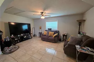 3210 Sawyer Cir, Deltona, FL 32738 - Photo 4