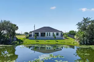 1327 NE 23rd St, Cape Coral, FL 33909 - Photo 76