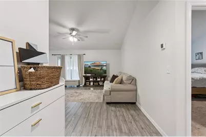 1063 Lake Arbor Court, Tavares, FL 32778 - Photo 8