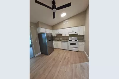 3334 Sassafras Court, Orlando, FL 32810 - Photo 2