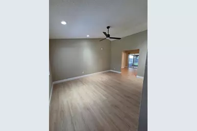 3334 Sassafras Court, Orlando, FL 32810 - Photo 4
