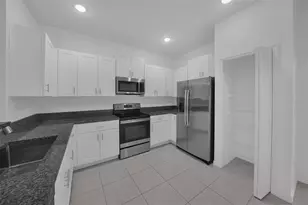 32201 Powderpuff Mimosa Dr, San Antonio, FL 33576 - Photo 12