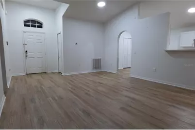 5689 Sycamore Canyon Drive, Kissimmee, FL 34758 - Photo 2