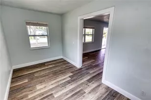 116 44th St S, Saint Petersburg, FL 33711 - Photo 16