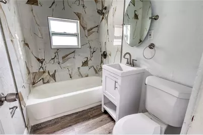 116 44th Street S, Saint Petersburg, FL 33711 - Photo 4