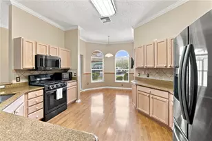1304 De La Garza Pl, The Villages, FL 32162 - Photo 6