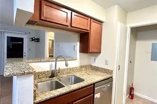 224 Afton Square, Altamonte Springs, FL 32714 - Photo 6