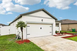 1005 Wanderer Dr, Deltona, FL 32738 - Photo 2