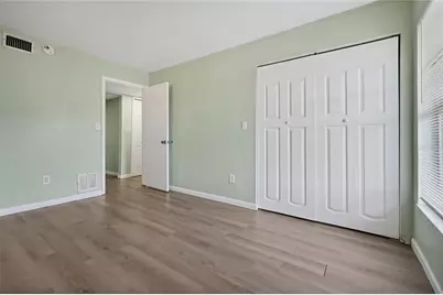 915 W Oak Ridge Road #B, Orlando, FL 32809 - Photo 20