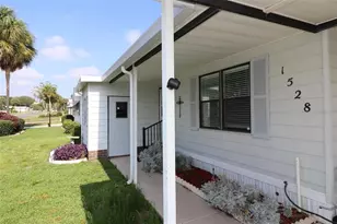 1528 W Schwartz Blvd, Lady Lake, FL 32159 - Photo 1