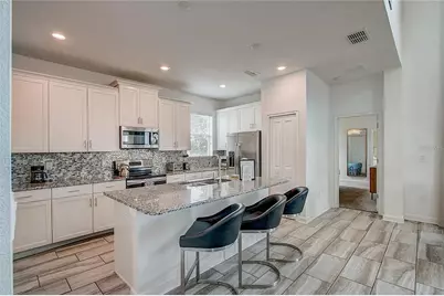 4761 Kings Castle Circle, Kissimmee, FL 34746 - Photo 10