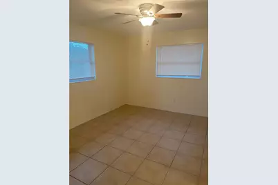 500 75th Avenue N #10, Saint Petersburg, FL 33702 - Photo 8