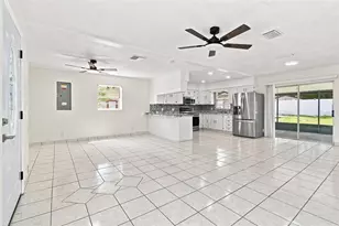 1719 Julian Ln Dr, Tampa, FL 33619 - Photo 4