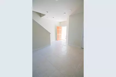 4647 Green Palm Lane, Kissimmee, FL 34746 - Photo 4