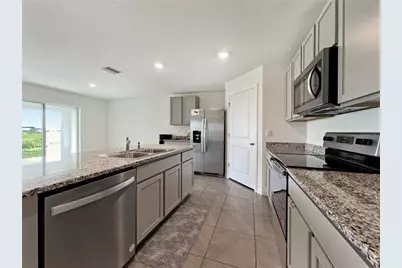 822 Will Scarlett Avenue, Ruskin, FL 33570 - Photo 12