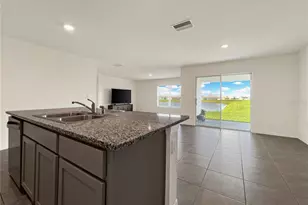 822 Will Scarlett Ave, Ruskin, FL 33570 - Photo 6