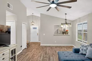105 Newport Square, Sanford, FL 32771 - Photo 4