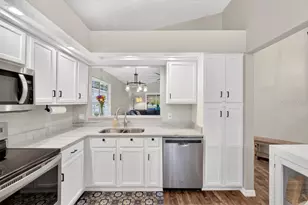 105 Newport Square, Sanford, FL 32771 - Photo 8