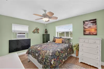28050 Lois Dr Drive, Tavares, FL 32778 - Photo 10