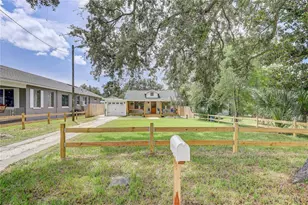 126 W North St, Tampa, FL 33604 - Photo 4