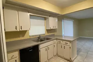 3509 Lori Ln N, Lakeland, FL 33801 - Photo 2