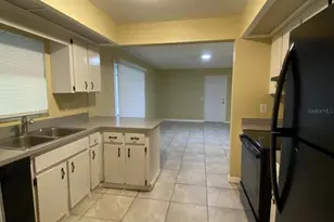 3509 Lori Ln N, Lakeland, FL 33801 - Photo 4