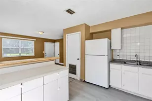 5879 NW 1st St, Ocala, FL 34482 - Photo 10