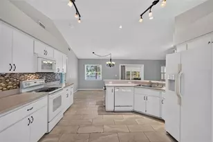 706 Highland Crest Loop, Lake Wales, FL 33853 - Photo 16