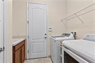 10478 Stapeley Dr, Orlando, FL 32832 - Photo 18