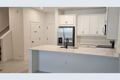 180 Rainwood Street, Groveland, FL 34736 - Photo 8