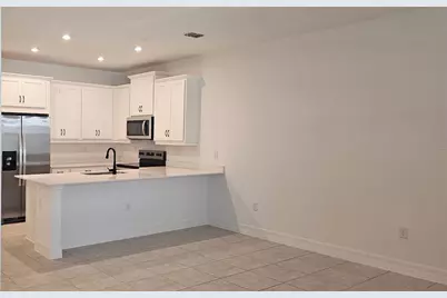 180 Rainwood Street, Groveland, FL 34736 - Photo 6