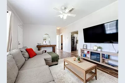 25110 Alamanda Dr, Astatula, FL 34705 - Photo 2